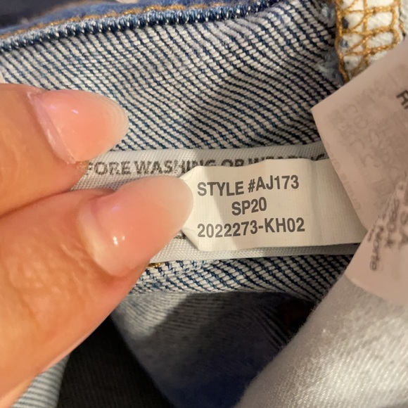 Madewell 9” Mid-Rise Skinny Crop Jeans - Picture 9 of 13